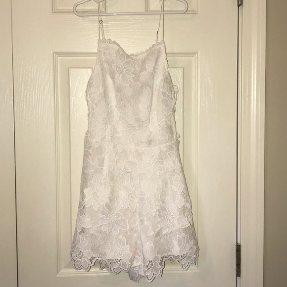 Kendall and Kylie white-laced romper - Picture 1 of 7